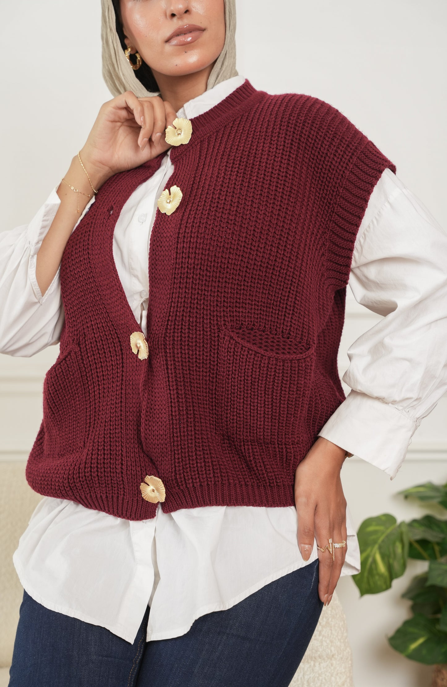 Short Wool Vest detail view from Debaj women’s top collection